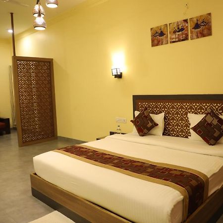 Jaidev Farms&Resort Chhindwāra Eksteriør billede
