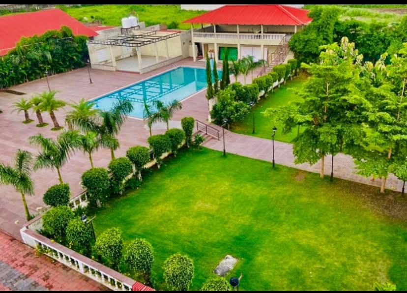 Jaidev Farms&Resort Chhindwāra Eksteriør billede