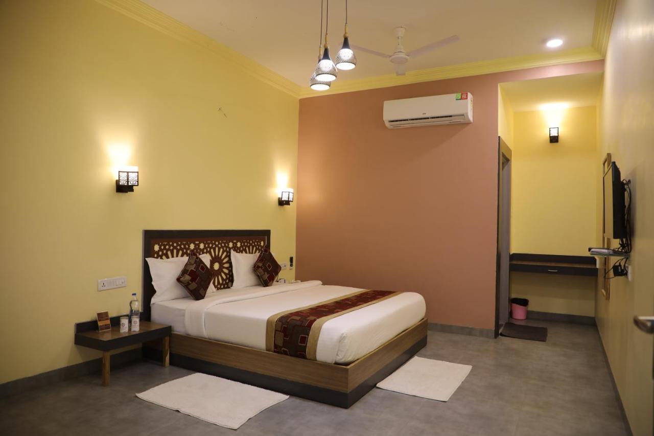 Jaidev Farms&Resort Chhindwāra Eksteriør billede