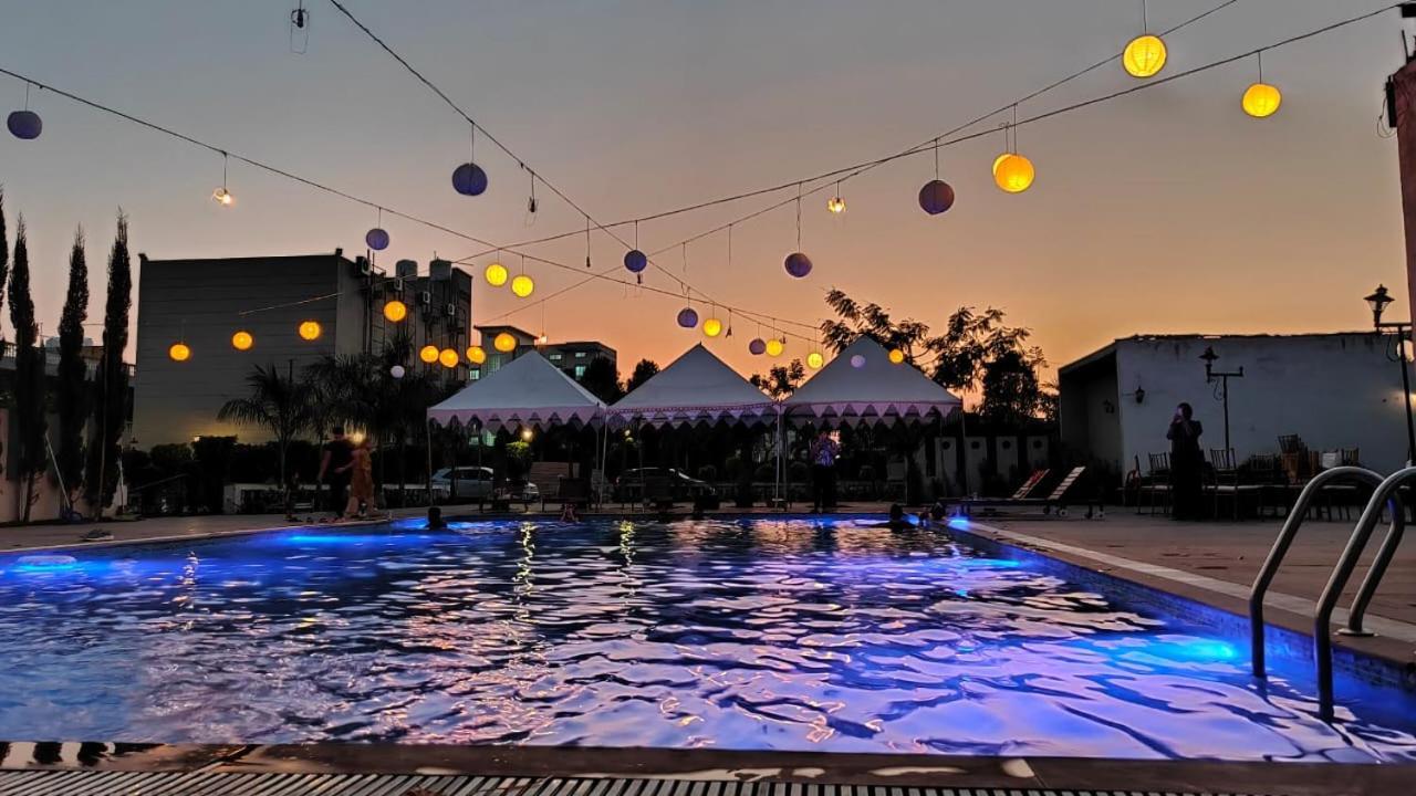 Jaidev Farms&Resort Chhindwāra Eksteriør billede