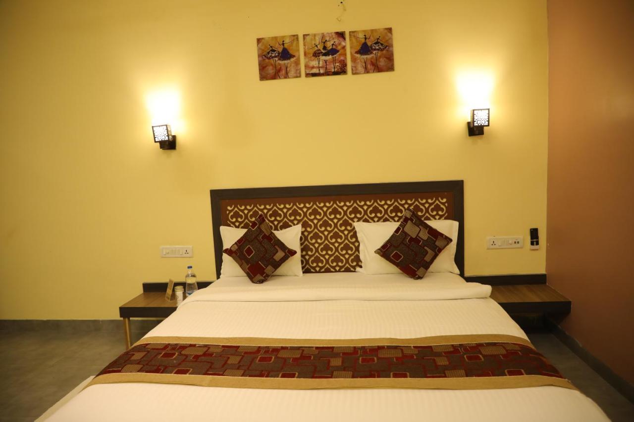Jaidev Farms&Resort Chhindwāra Eksteriør billede