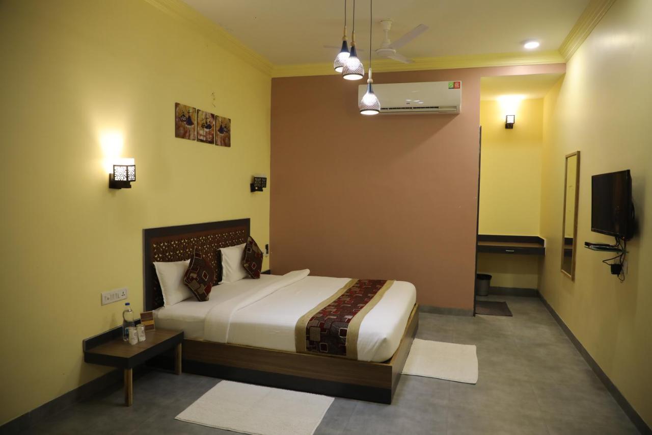 Jaidev Farms&Resort Chhindwāra Eksteriør billede